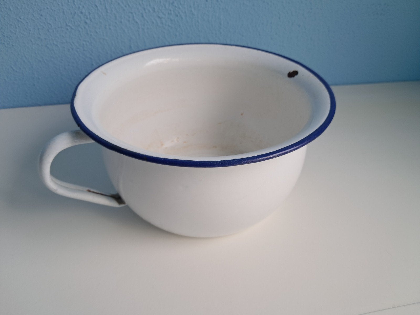 Brocante, vintage, witte emaille po., Ophalen of Verzenden