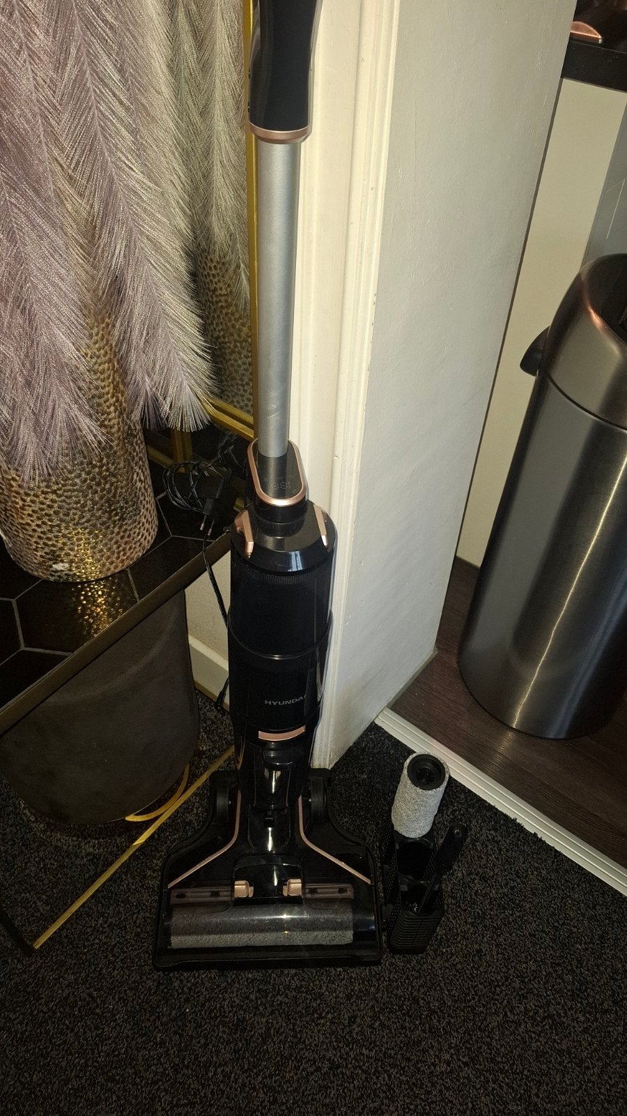 Hyundai Draadloze Nat & Droog Stofzuiger - 120W, Witgoed en Apparatuur, Stofzuigers, Ophalen of Verzenden, Zo goed als nieuw, Draadloos