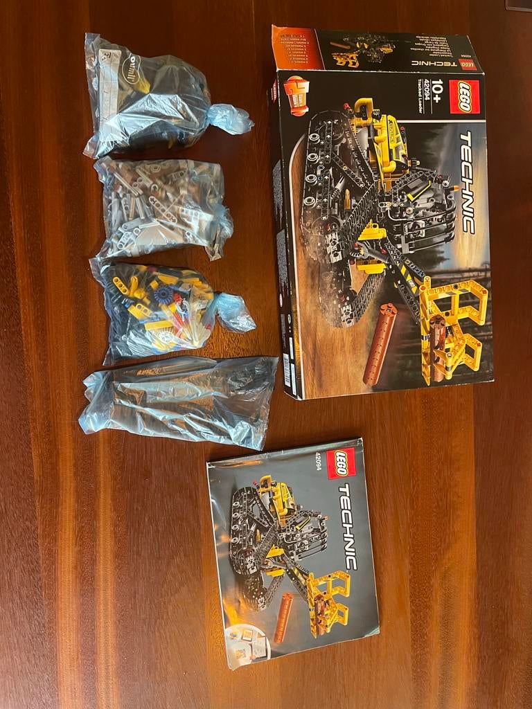 Lego Technic 42094 - Tracked Loader - Zo goed als nieuw, Lego, Nieuw, Ophalen of Verzenden, Complete set