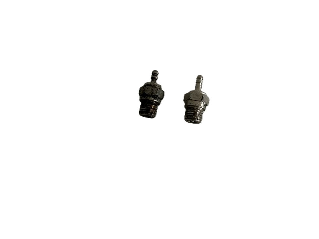 2x gloeiplug 1/10 nitro rc auto, Verzenden, Gebruikt, Nitro, Onderdeel