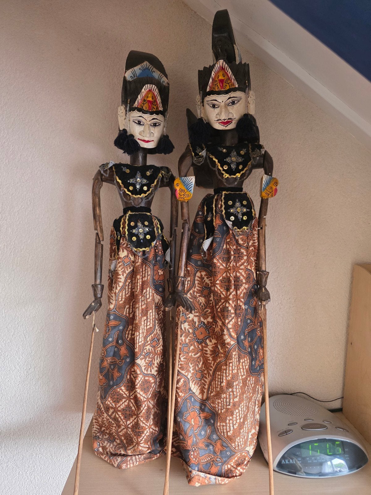 Set van 2 Wayang Golek poppen uit Indonesië, Antiek en Kunst, Kunst | Niet-Westerse kunst, Pop, Indonesië, Hout, Meerkleurig, Geschilderd