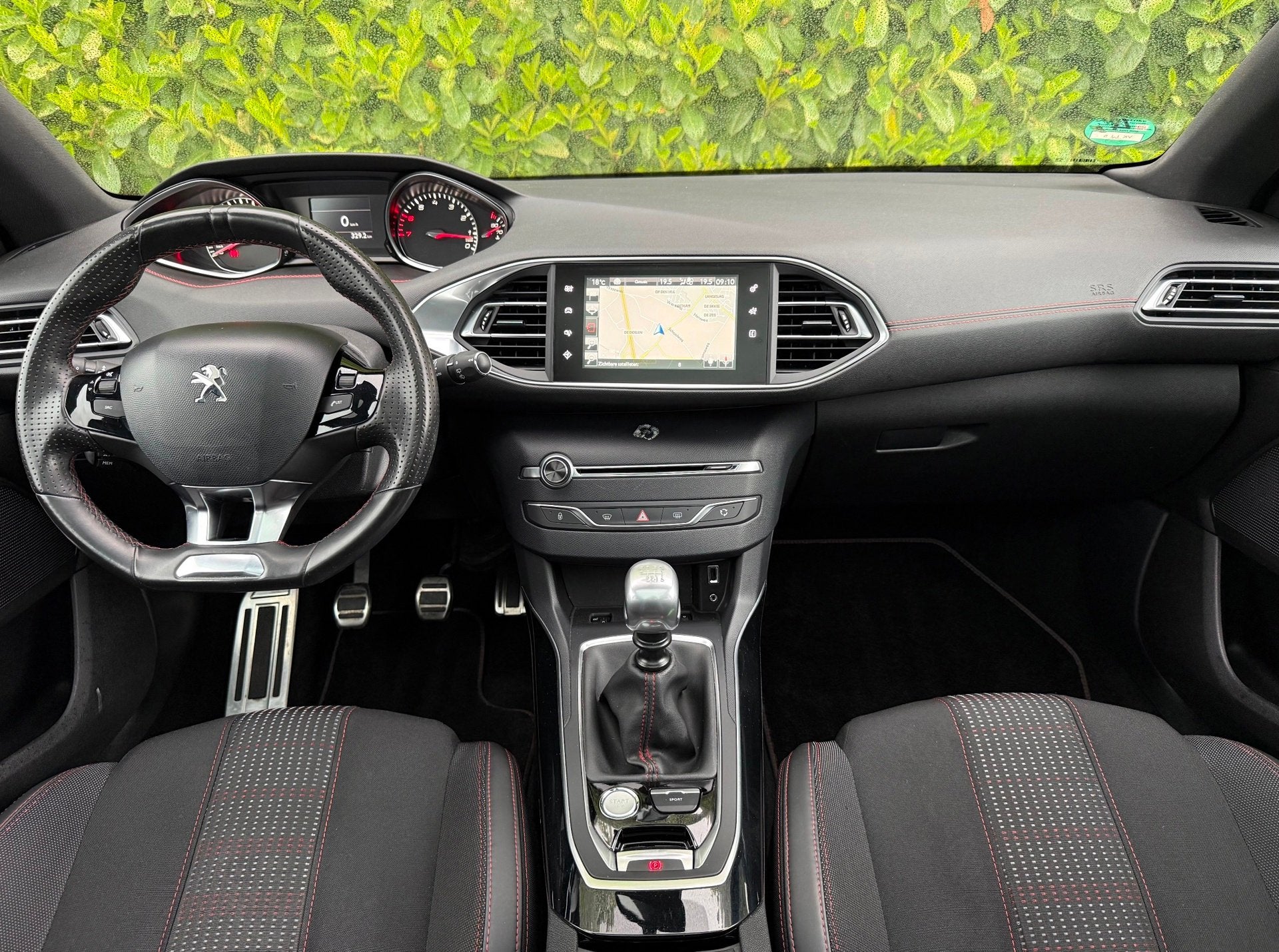 Peugeot 308 SW 1.2 PT GT-LINE |DB-RIEM V.V.|PANO|NAVI|TREKHA, Auto's, Peugeot, Gebruikt, 1199 cc, 1165 kg, Leder en Stof