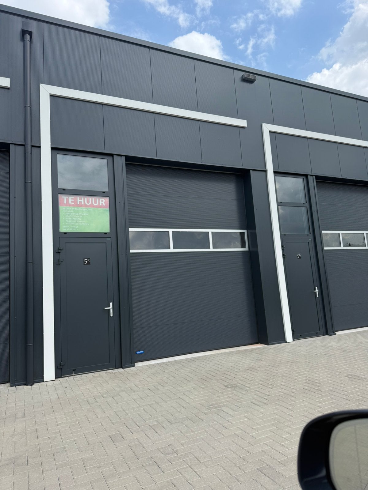 Bedrijfsunit / garagebox aan Eeser Gaard 5(R) in Steenwijk, Overijssel