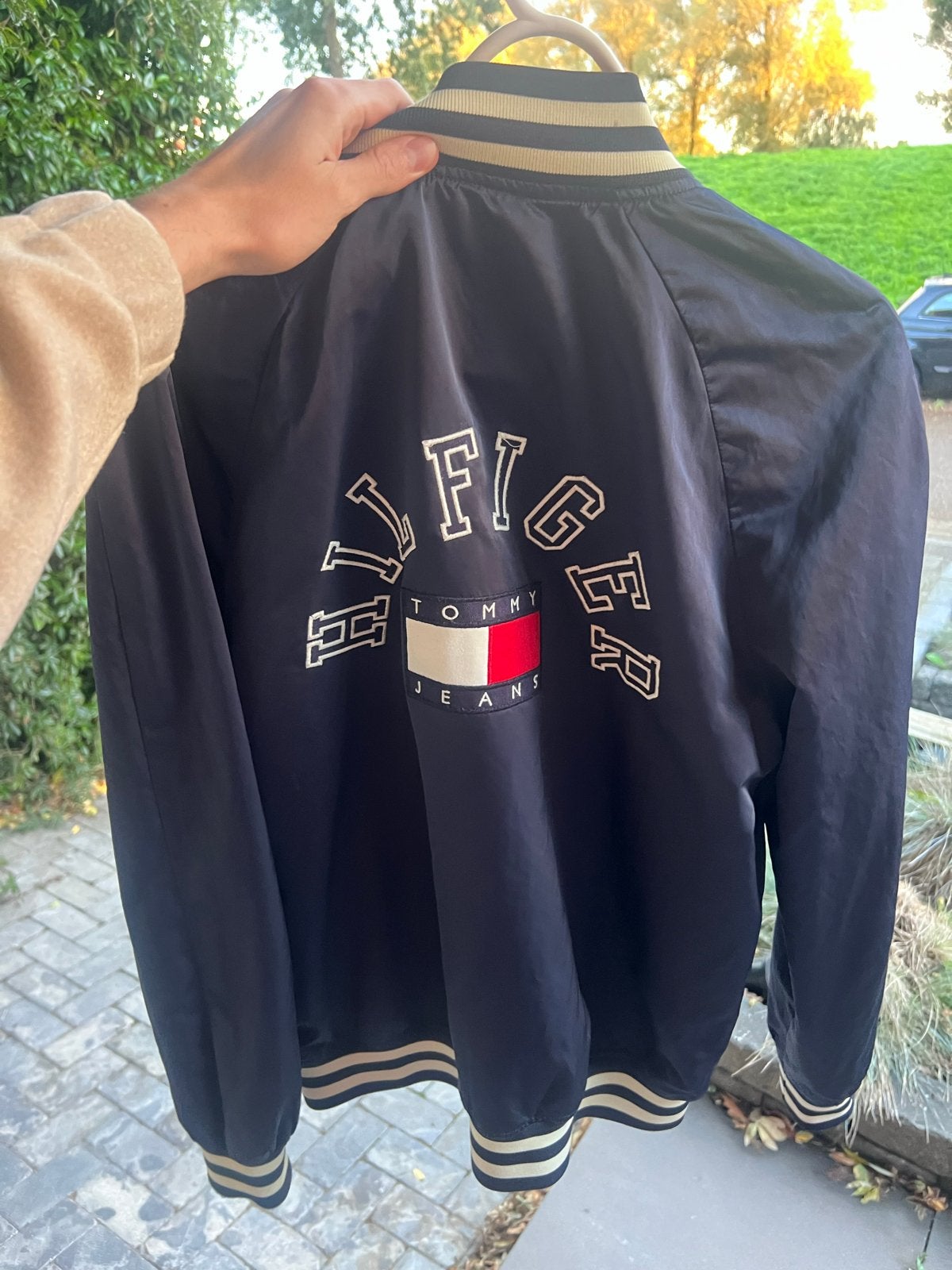 Tommy Hilfiger Jeans Bomberjack - Maat L, Ophalen of Verzenden, Zo goed als nieuw, Maat 52/54 (L), Blauw