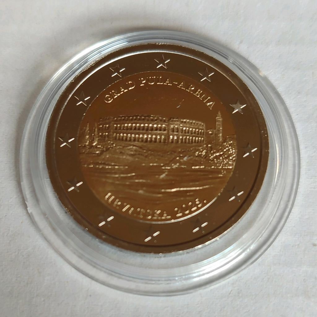 Kroatië 2 euro 2025 UNC Pula Arena in capsule, Ophalen of Verzenden, Overige landen, 2 euro, Losse munt