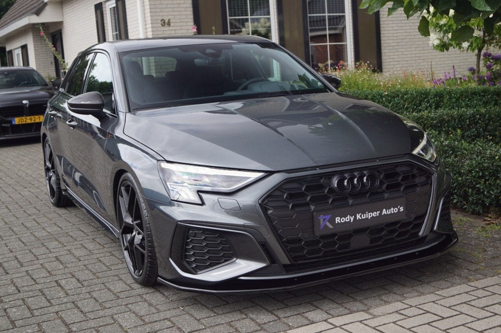 Audi A3 Sportback 45 TFSIe (245pk) 3X S-line S3 Look/Carbon/, Auto's, Audi, Automaat, Gebruikt, 4 cilinders, 245 pk