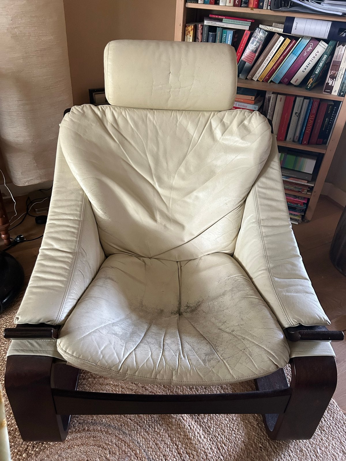 Leren relaxfauteuil - Crèmekleurig, Huis en Inrichting, Gebruikt, 100 tot 125 cm, Ophalen of Verzenden, 75 tot 100 cm
