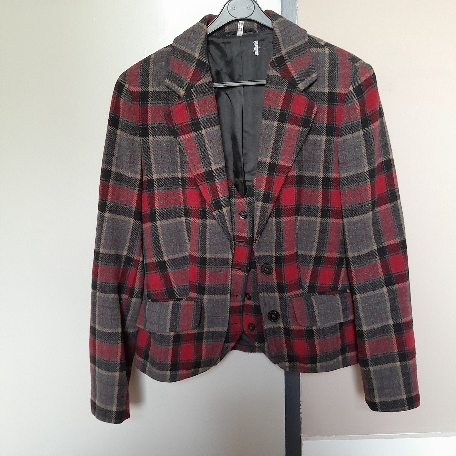 Geruite wollen blazer, rood/grijs/zwart, maat M, Maat 38/40 (M), Ophalen of Verzenden, Zo goed als nieuw, Jasje