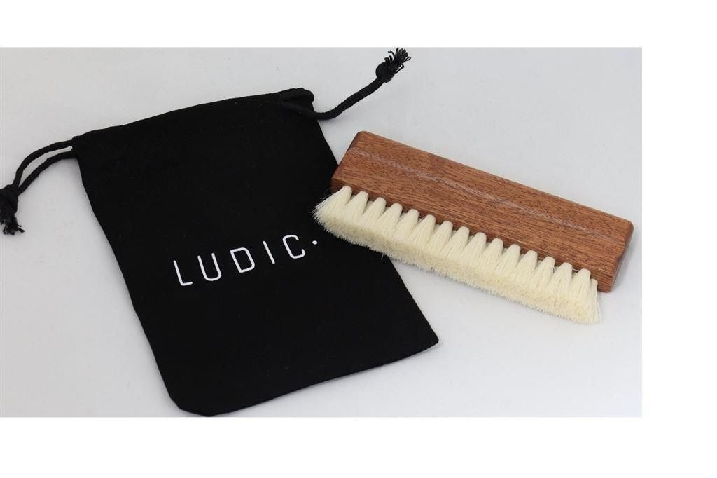 Ludic houten borstel Geitenhaar Goat met ludic opbergzakje, Ophalen of Verzenden, Nieuw, Thorens