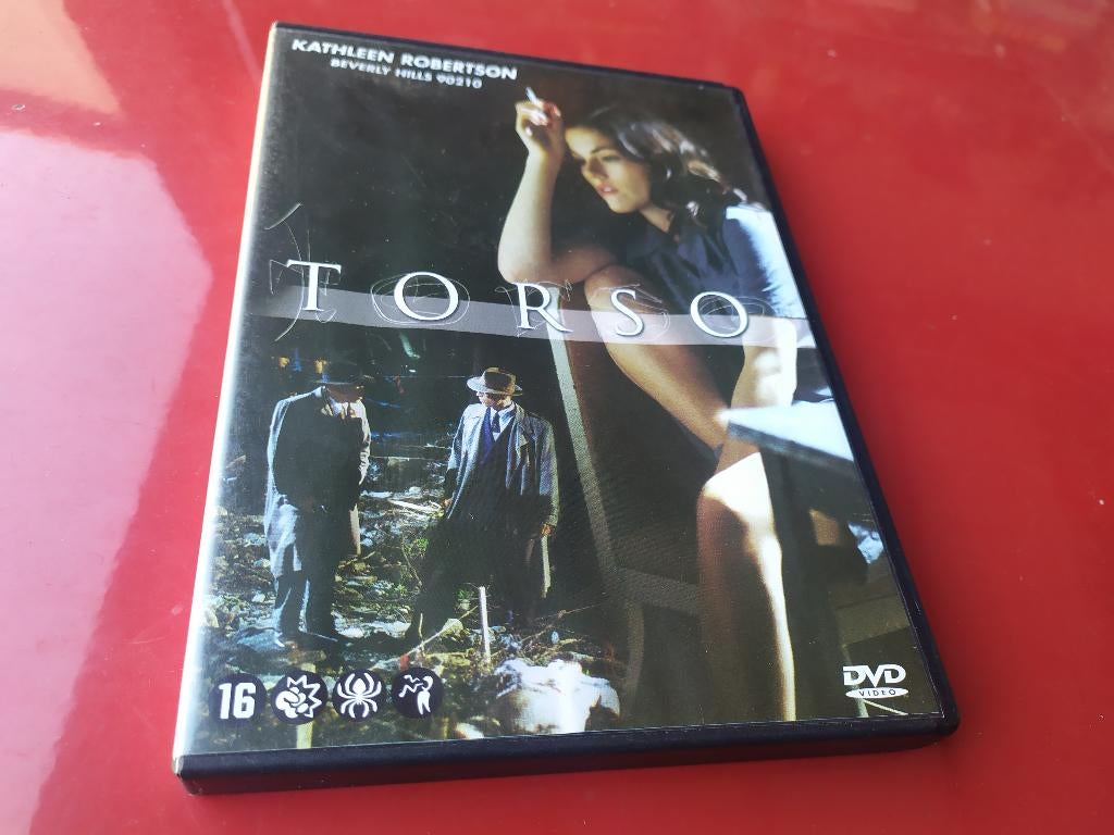 Torso, Vanaf 16 jaar, Ophalen of Verzenden, Gebruikt, Actiethriller