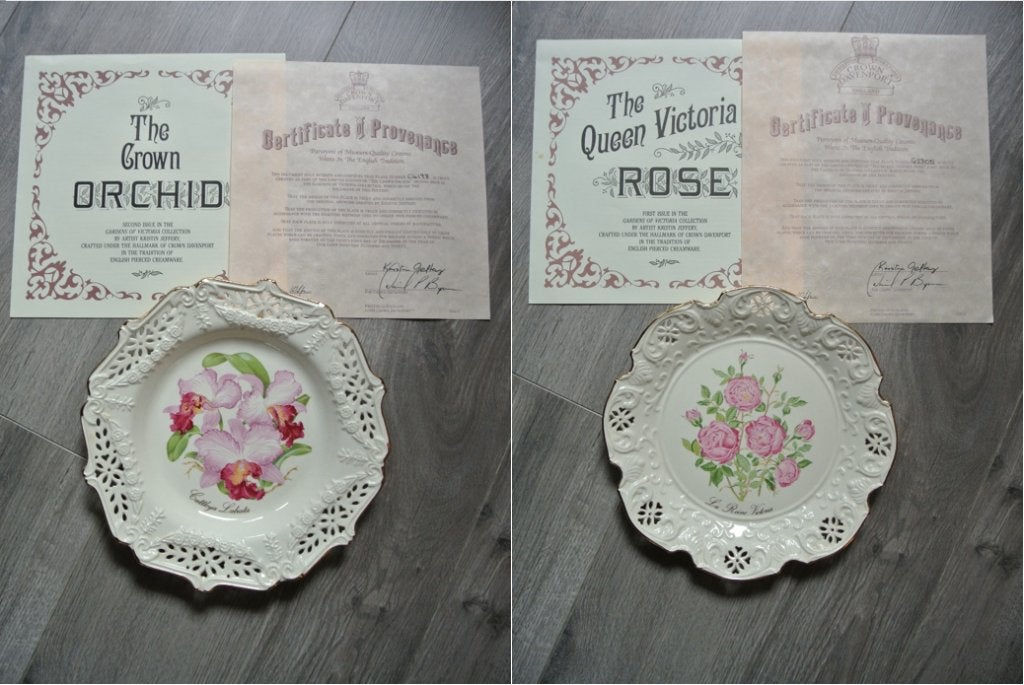 2 Crown Davenport wandbordjes met certificaat, Botanisch, Ophalen of Verzenden, Zo goed als nieuw, Wandbord of Wandpaneel