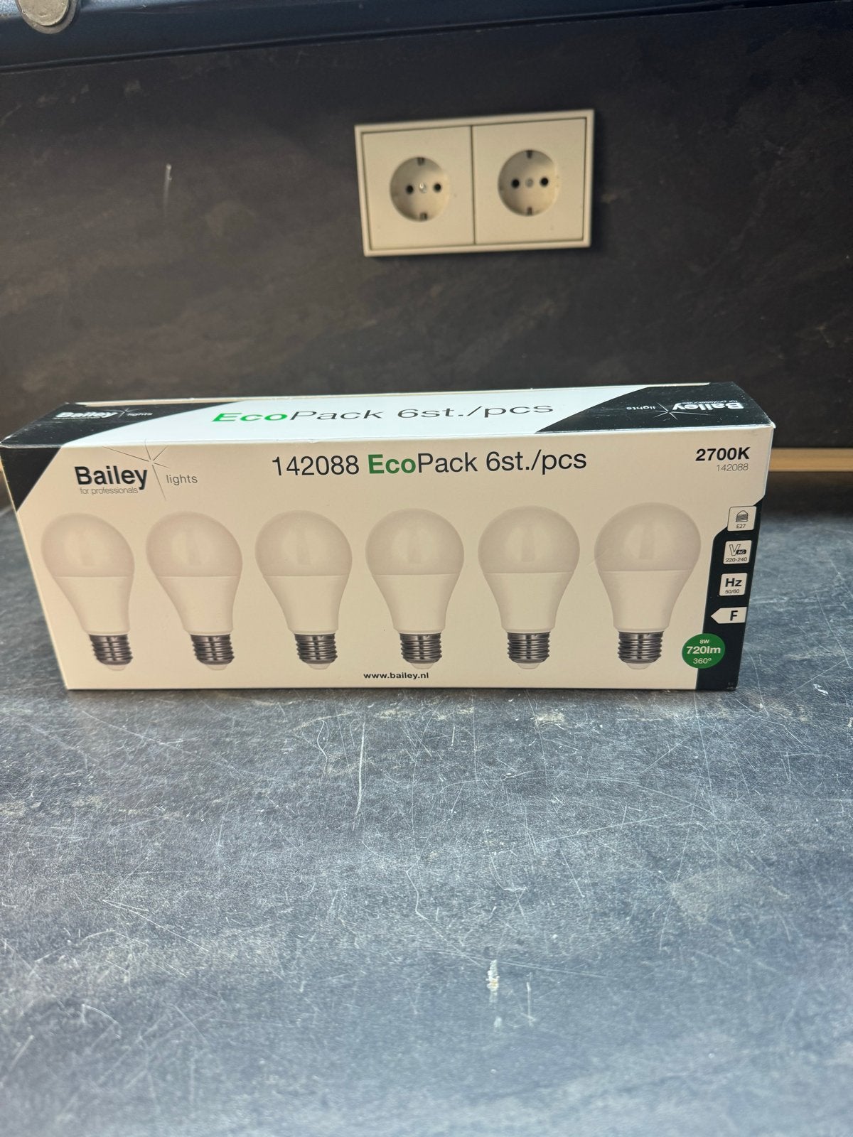 6 nieuwe Bailey E27 LED lampen 2700K, 8W, 720lm, Ophalen of Verzenden, Nieuw, E27 (groot), Overige merken