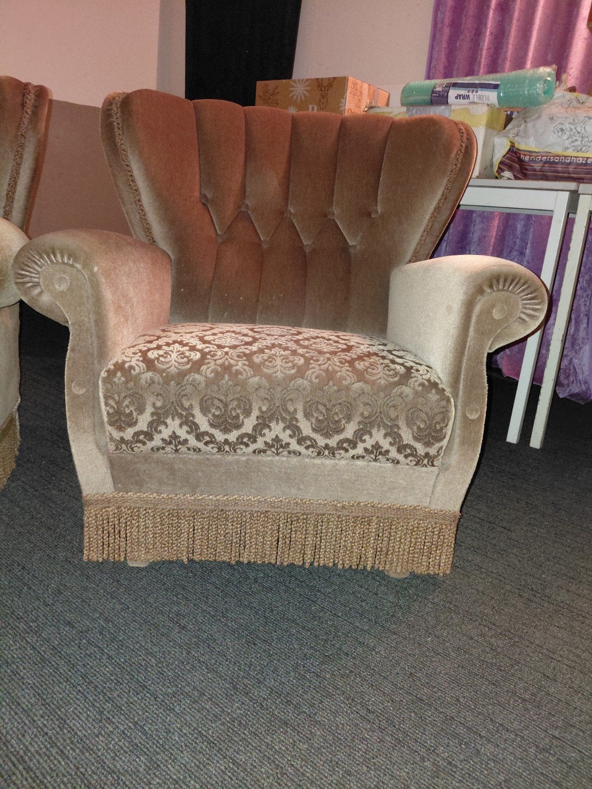 2 Stuks Klassieke Oorfauteuils - Beige/Bruin, Ophalen, Gebruikt, 75 tot 100 cm, Klassiek, Vintage