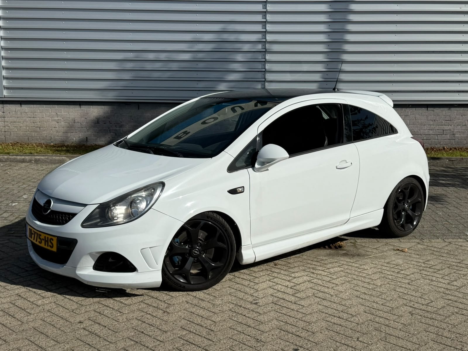 Opel Corsa 1.6-16V Turbo OPC (bj 2010), Auto's, Voorwielaandrijving, Gebruikt, Wit, 14 km/l