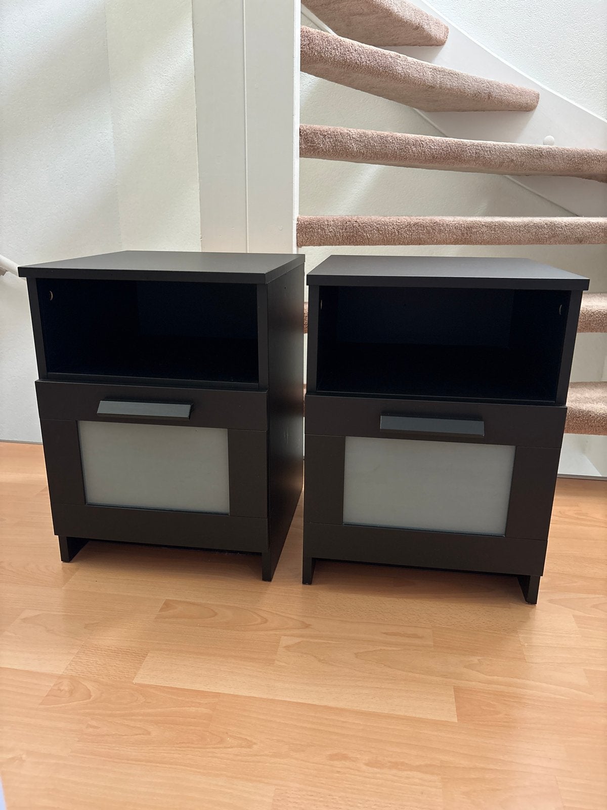 Ikea Brimnes nachtkastjes zwart, Ophalen, Minder dan 45 cm, 55 tot 70 cm, Zo goed als nieuw