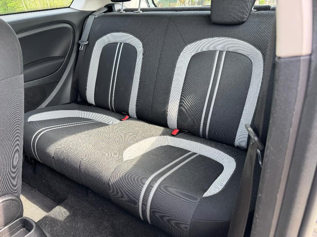 Fiat Grande Punto 1.4 Nero Bianco 2009 Grijs, Auto's, Voorwielaandrijving, Stof, 40 €/maand, Zwart