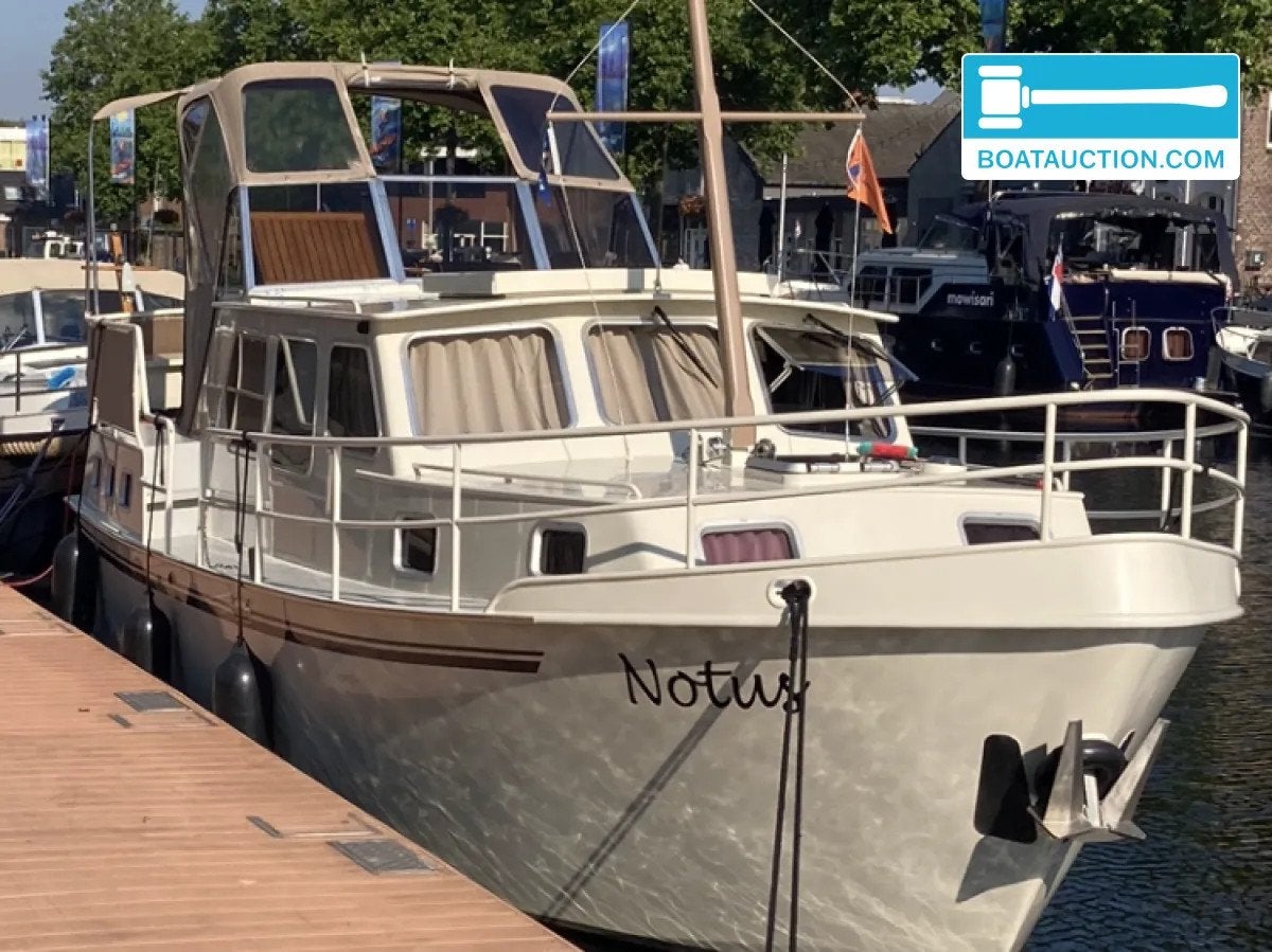 Marathon 980AK, Gebruikt, Binnenboordmotor, Diesel, 63 pk