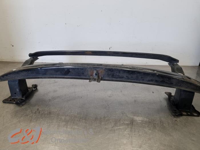 Bumperframe voor van een Volkswagen Caddy, Gebruikt, -, Volkswagen, -