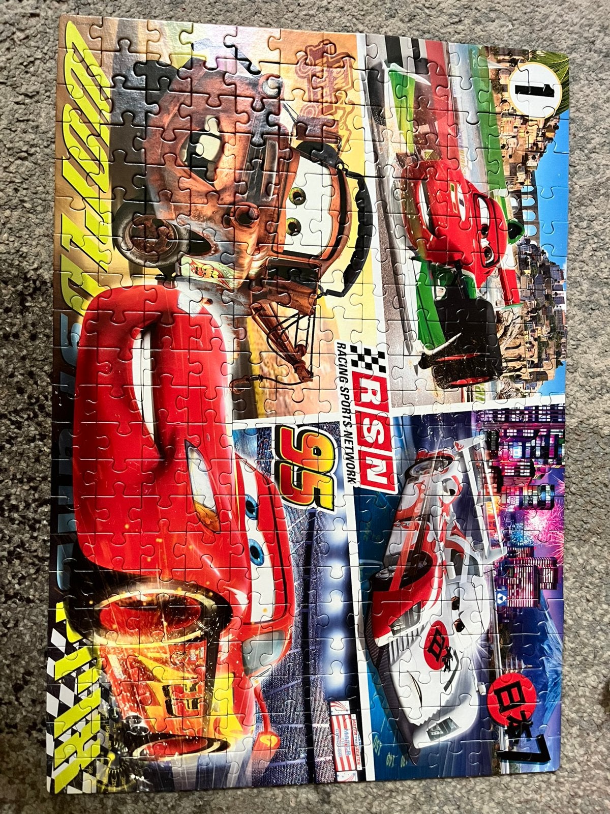 Cars puzzel 250 stukjes, Ophalen of Verzenden, Meer dan 50 stukjes, Zo goed als nieuw, 6 jaar of ouder
