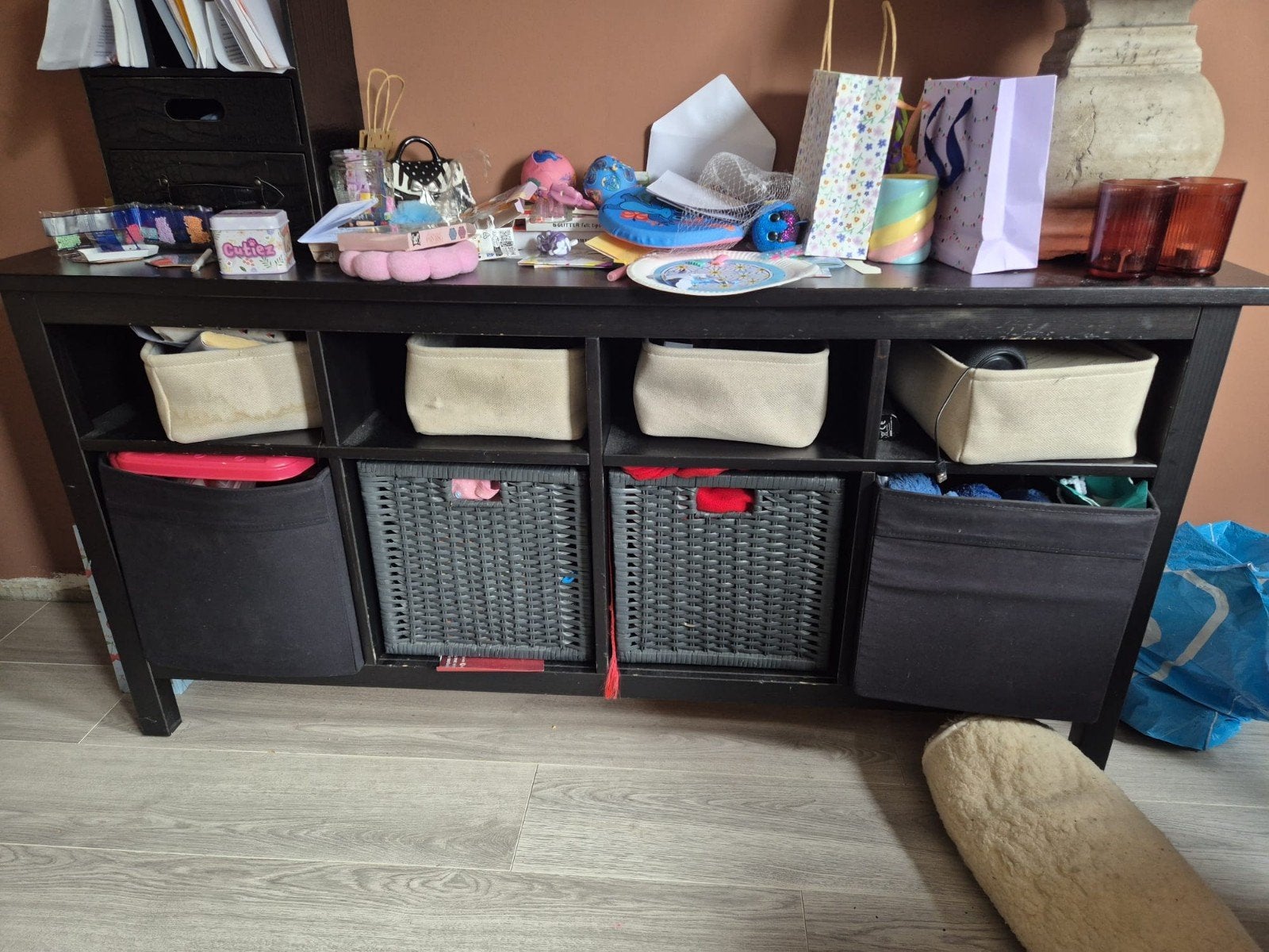 Zwart dressoir/tv-meubel met opbergvakken, Ophalen of Verzenden, Gebruikt