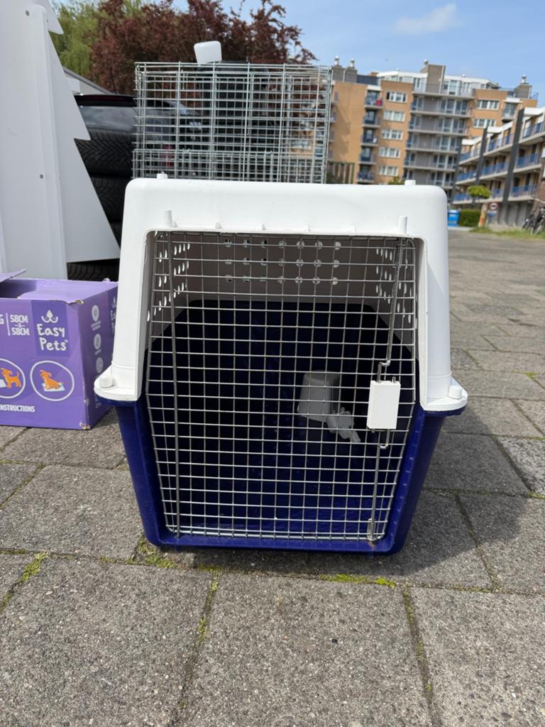 Pet carrier, Ophalen