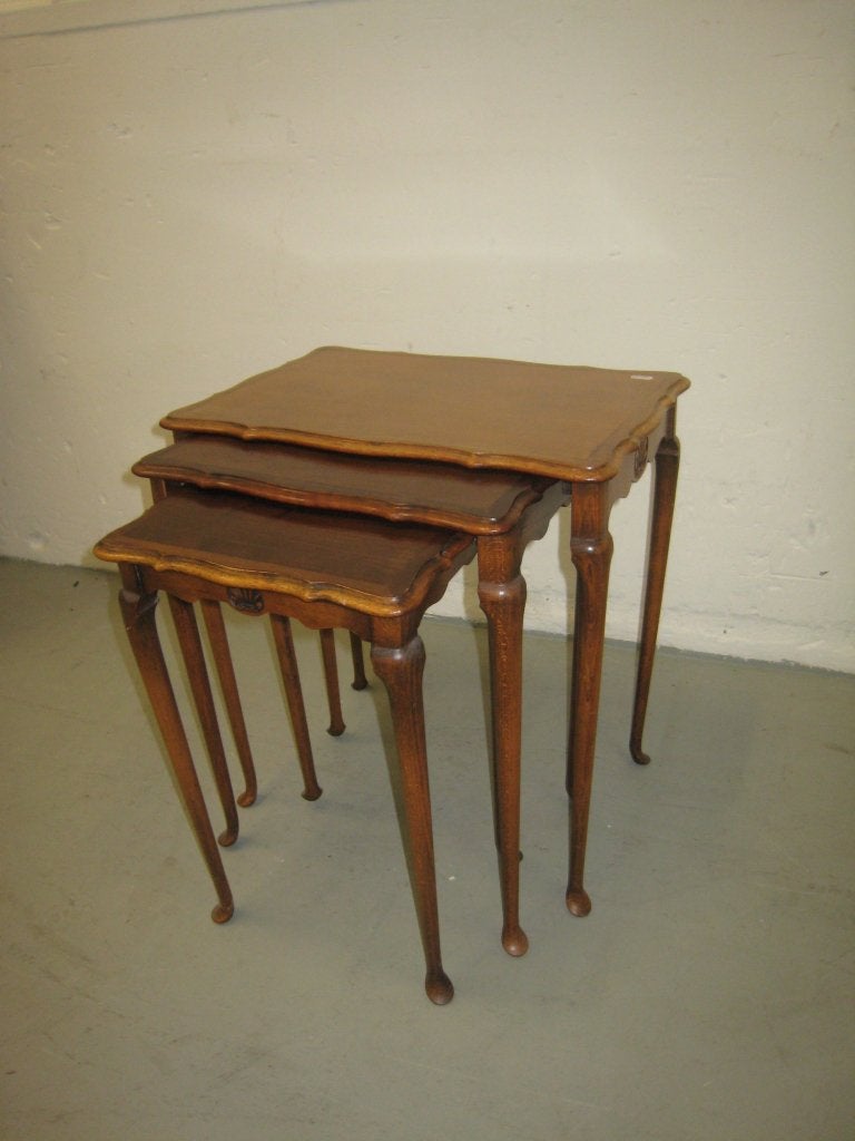 Antieke Queen Anne nesting tables, Antiek en Kunst