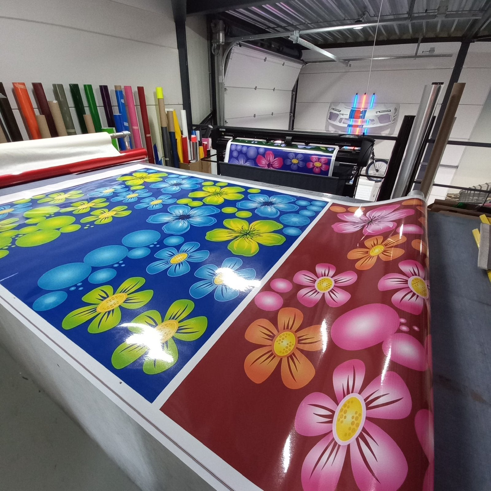 Stickers voor op je camper. Maak je eigen bloemenbus, Ophalen, Zie onze webshop, Nieuw, Zie onze website