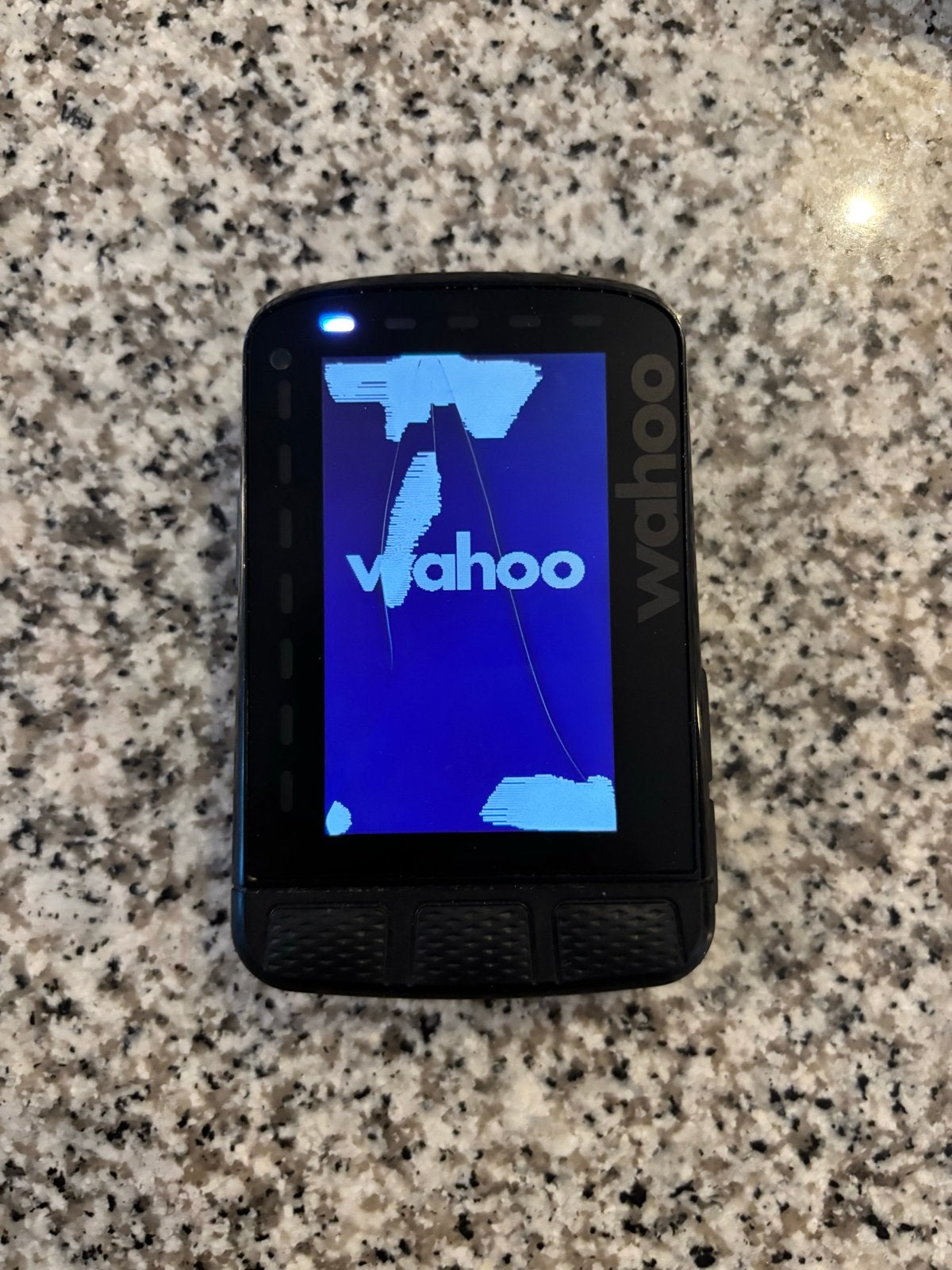 Wahoo ELEMNT ROAM V2 Fietscomputer - Scherm met schade, Fietsen en Brommers, Fietsaccessoires | Fietscomputers, Ophalen of Verzenden