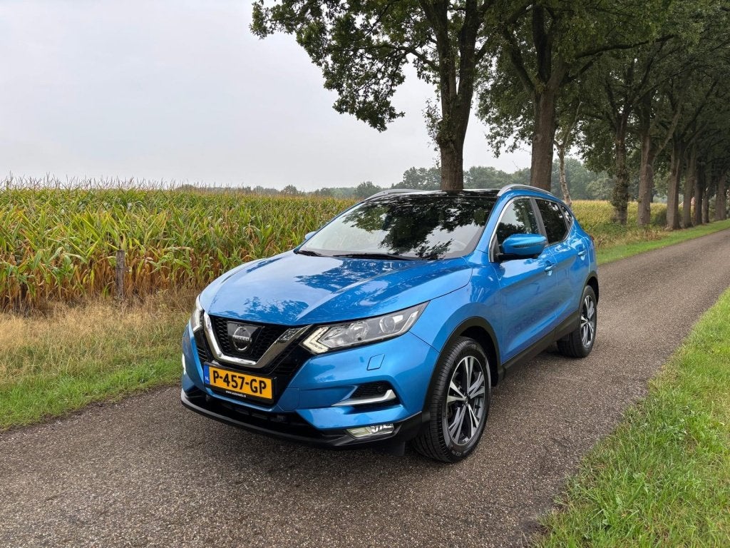 Nissan QASHQAI 1.2 Tekna | Pano | 360° Camera | Stoelverwar, Stof, Gebruikt, Euro 6, 4 cilinders