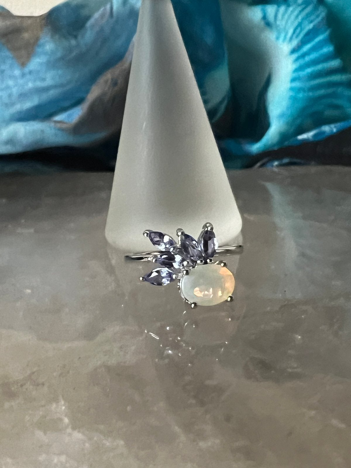 Tanzaniet edelopaal opaal beschermt geluk magie uniek, Sieraden, Tassen en Uiterlijk, Ringen, Blauw, Nieuw, Ophalen of Verzenden