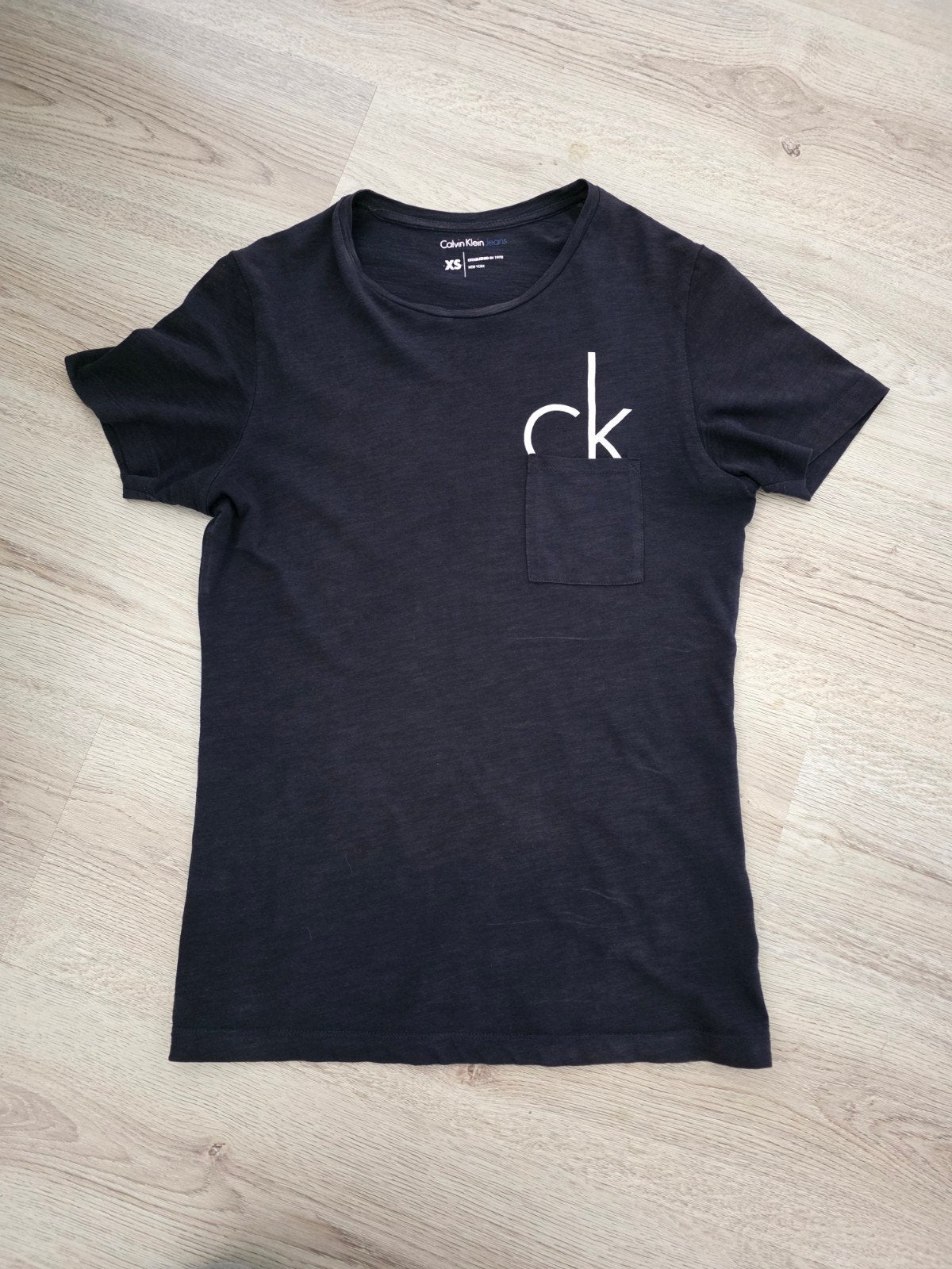Calvin Klein t-shirt, maat XS. Nieuw., Ophalen of Verzenden, Nieuw, Maat 46 (S) of kleiner, Blauw