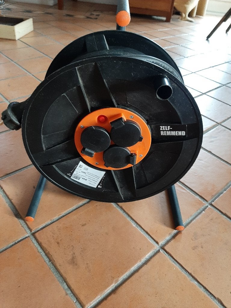 Blackmaster BM300 kabelhaspel 25 m 3x2,5 mm2 Neopreenkabel, Ophalen of Verzenden, Zo goed als nieuw, Overige merken, Kabel of Snoer