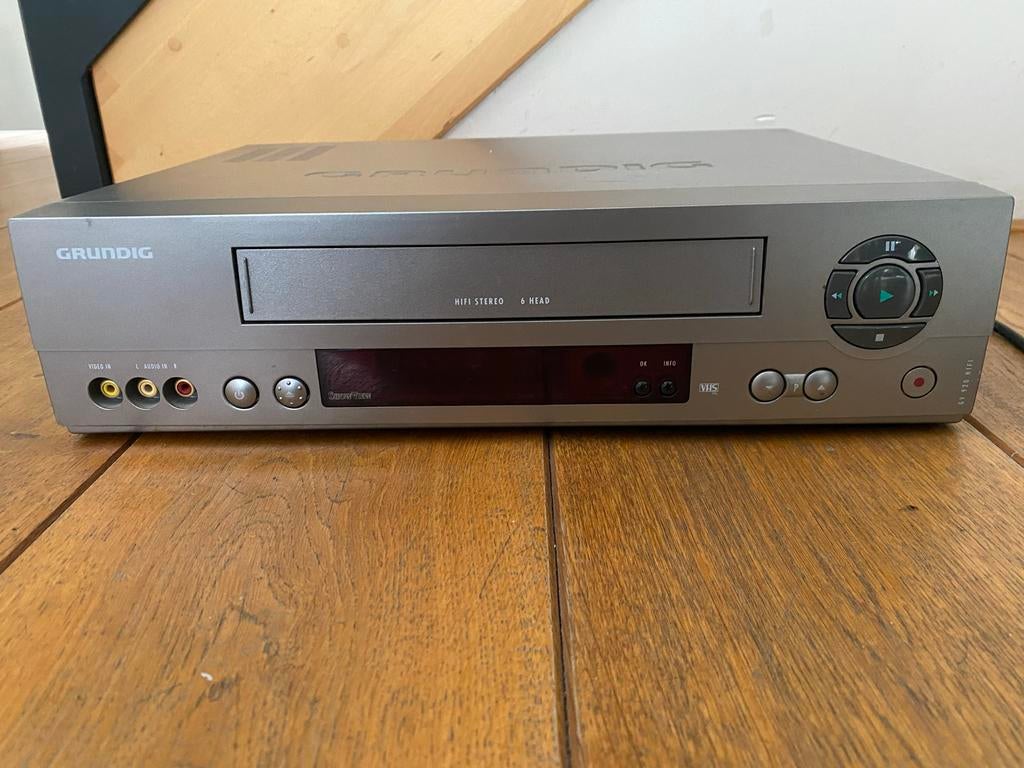 Grundig HiFi VHS videorecorder, Audio, Tv en Foto, Videospelers, Ophalen, Zo goed als nieuw, VHS-speler of -recorder