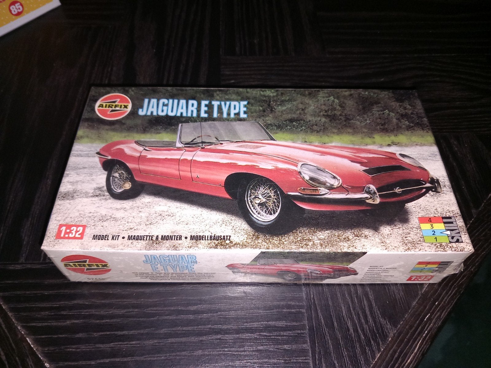 Airfix Jaguar E-Type Modelbouwkit 1:32, Hornby Hobbies Ltd, Westwood Industrial Estate, Margate, Kent, CT9 4JX, UK, 1:32 tot 1:50