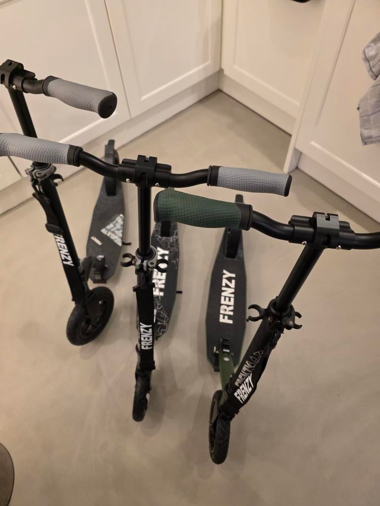 Frenzy Slamm vouwstep step nieuw luchtbanden tot 100 kg, Fietsen en Brommers, Steps, Ophalen of Verzenden, Nieuw, Gewone step