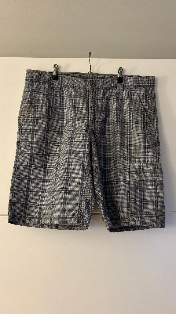 Grijze geruite short, Kleding | Heren, Maat 48/50 (M), Enrico Mori, Ophalen of Verzenden, Zo goed als nieuw