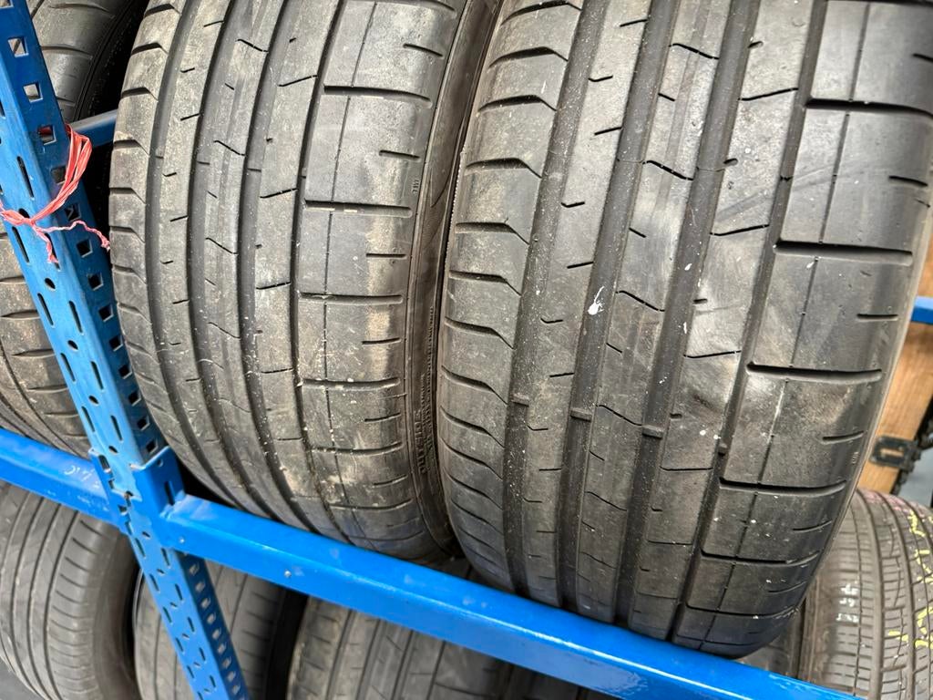 2x 235 35 20 88Y Pirelli P Zero 7MM N1 DEMO