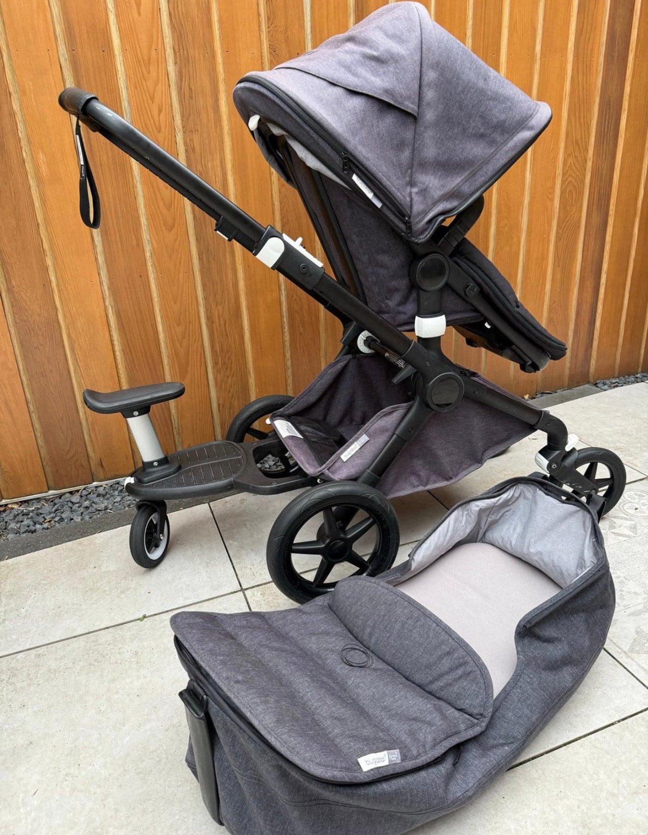 Te koop complete grijze Bugaboo Fox 2 kinderwagen, Gebruikt, Bugaboo, Met reiswieg, Ophalen