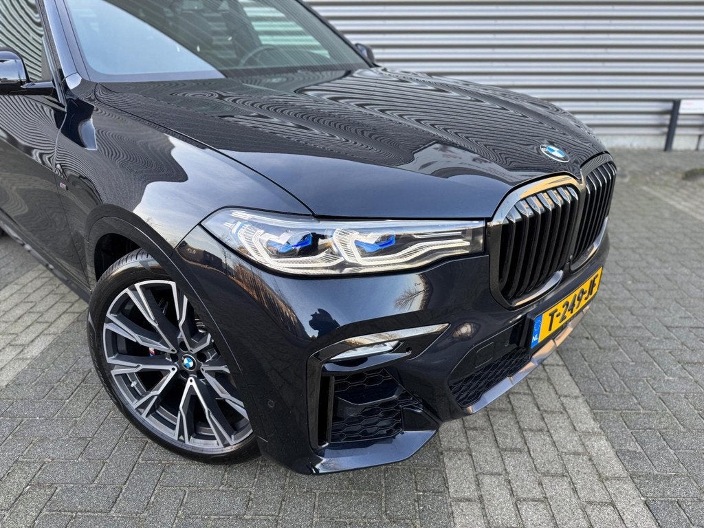 BMW X7 M50d M-Sport (bj 2021) 7P|3D CAM|SKYLOUNGE|400PK|HuD|, Auto's, BMW, Automaat, Gebruikt, 2993 cc, 7 stoelen