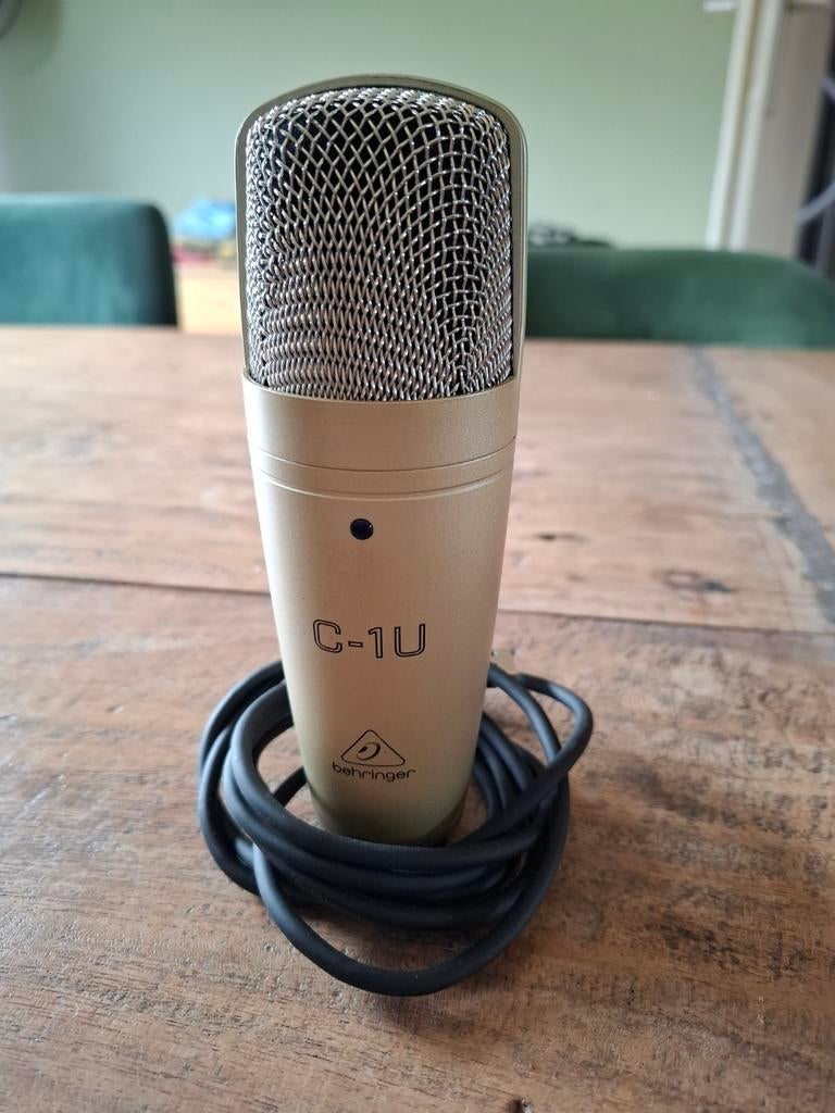 Behringer microfoon. C-1U. Handmicrofoon. + originele kabel., Ophalen, Zo goed als nieuw, Zangmicrofoon