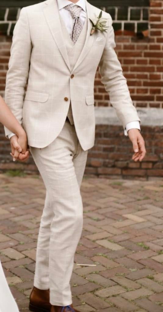 Stijlvol beige trouwpak – Club of Gents mt. 46, Kleding | Heren, Ophalen, Zo goed als nieuw, Overige kleuren, Trouwpak