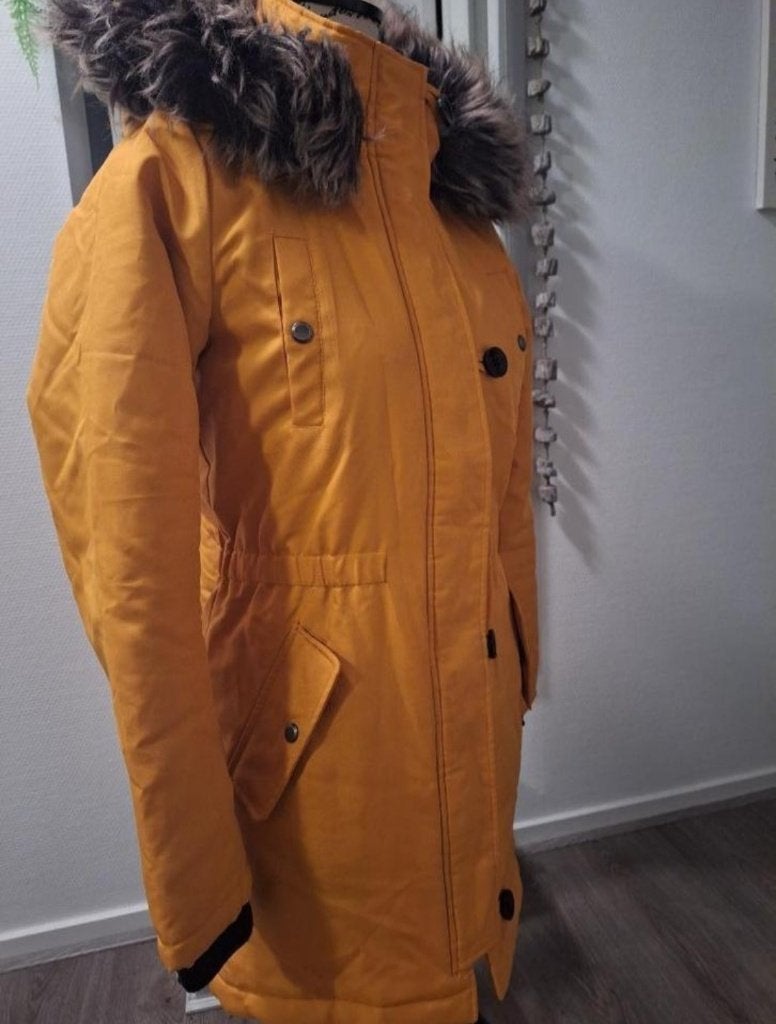 Okergele winterjas mt. S / M, Kleding | Dames, Ophalen of Verzenden, Zo goed als nieuw, Maat 38/40 (M), Geel