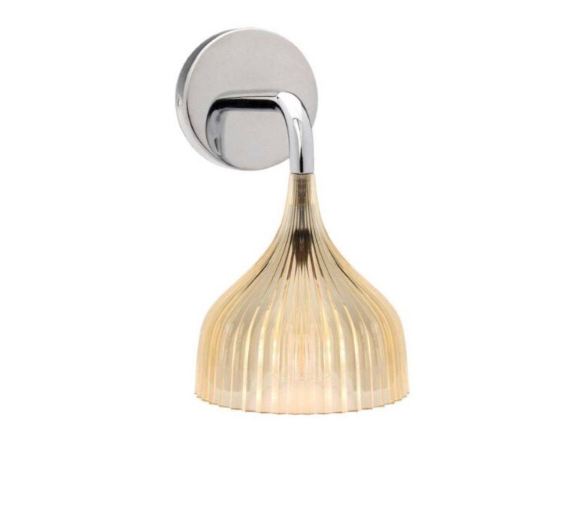 4x Kartell É wandlamp – Ferruccio Laviani – designlamp