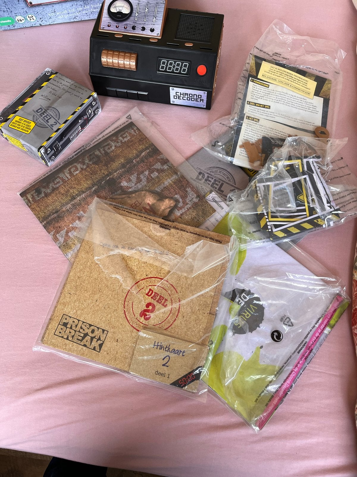 Escape Room The Game met Chrono Decoder en uitbreidingen, Drie of vier spelers, Ophalen of Verzenden, Gebruikt
