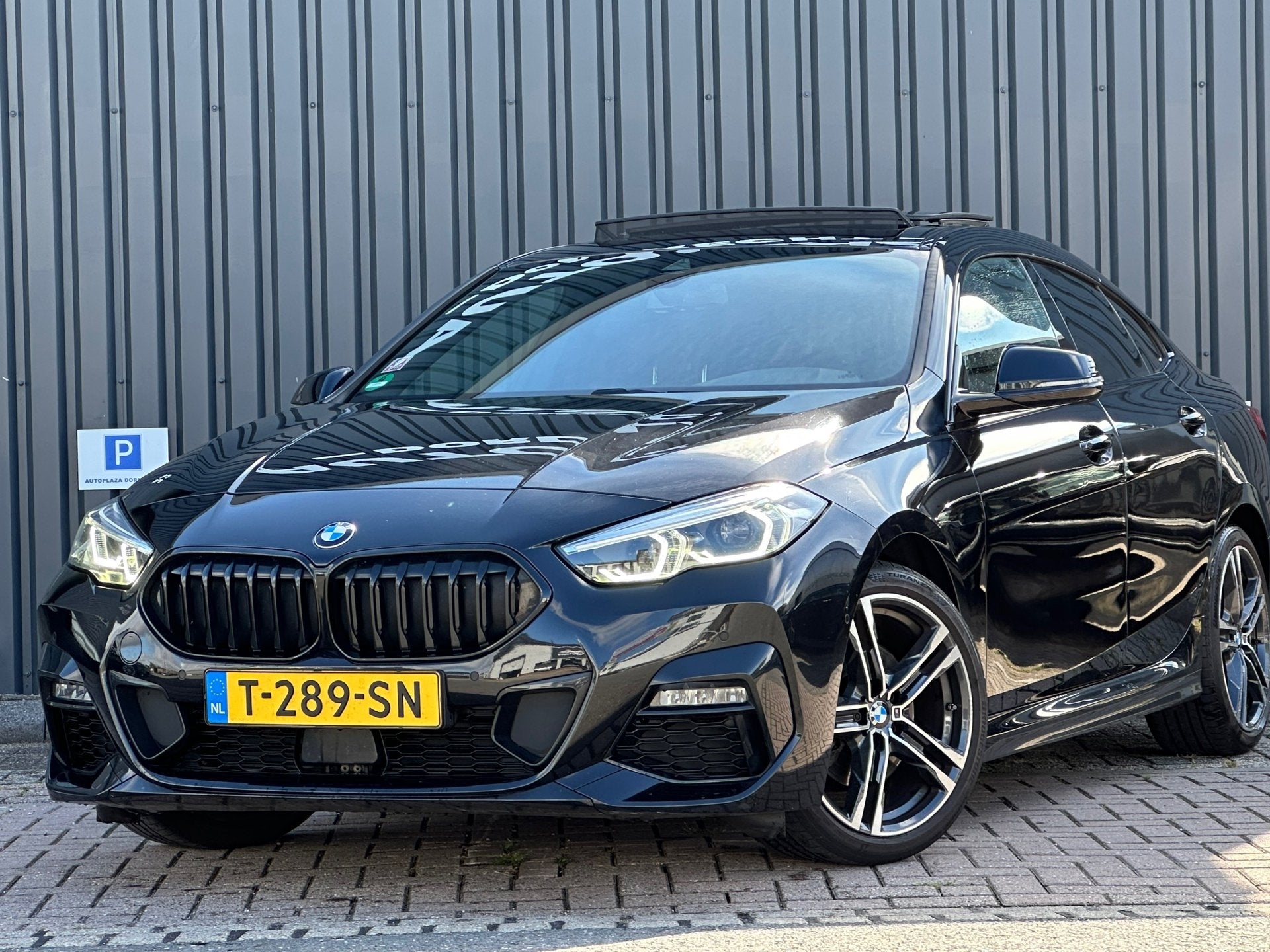 BMW 2-serie Gran Coupé 218i|M-Pakket|Pano|Camera|Carplay|, Auto's, Dealer onderhouden, 136 pk, Gebruikt, Euro 6