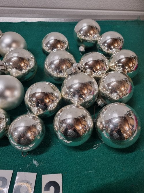 kerstballen zilverkleurig glas 25x [a892],, Diversen, Ophalen of Verzenden, 'T Olde Gre-j, Info@toldegrej.nl, Endepoelstraat 20f Didam