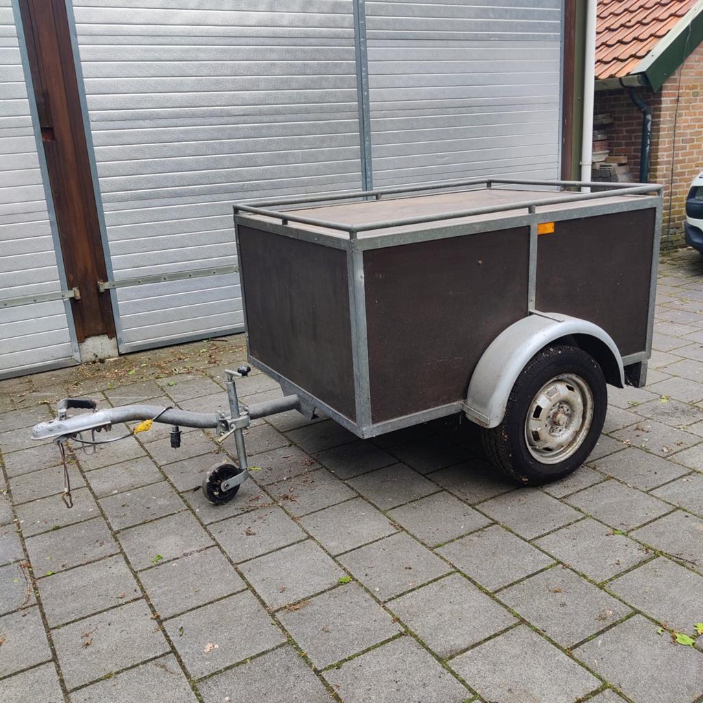 Dichte aanhangwagen drievaks., Auto diversen, Aanhangers en Bagagewagens, Ophalen of Verzenden
