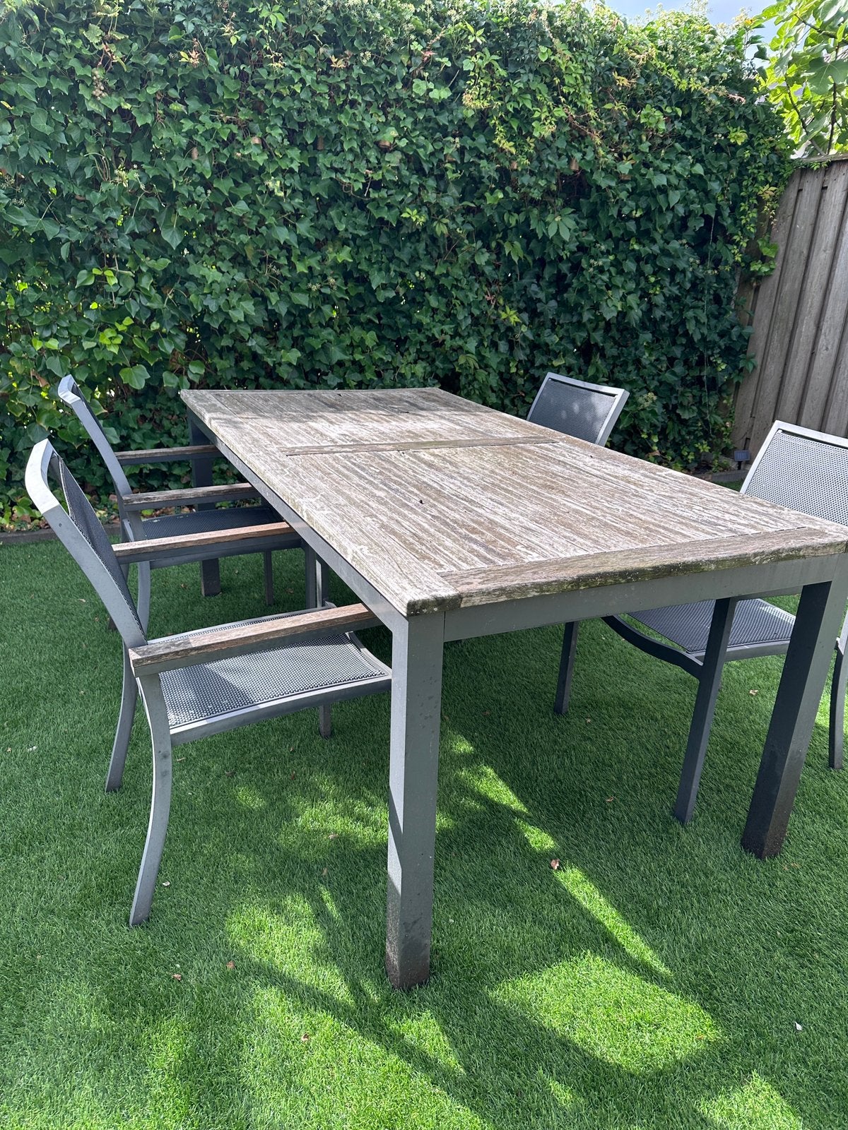 Gratis af te halen! Teak tuintafel met stoelen, 4 zitplaatsen, Gebruikt, Teakhout, Ophalen of Verzenden