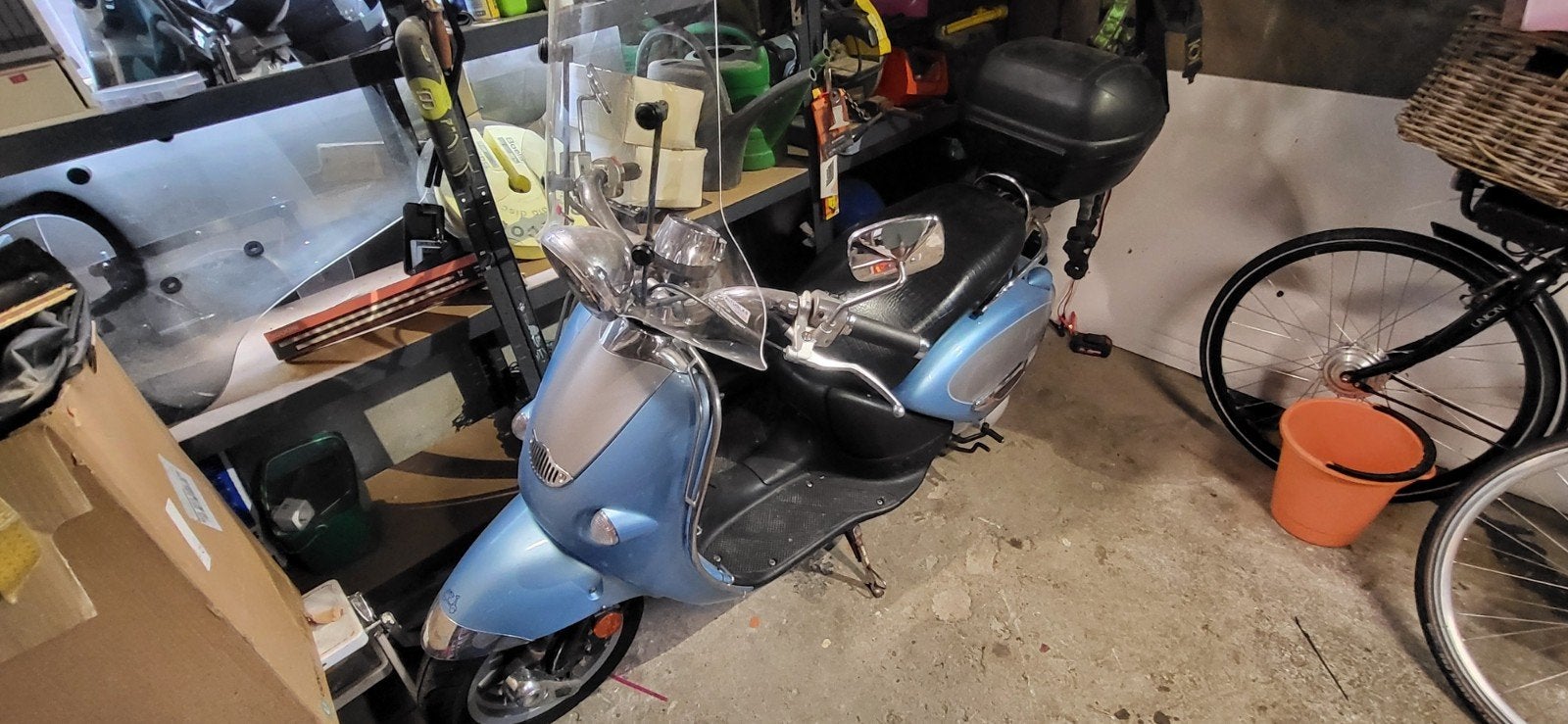 mooie aprilia custom 2009 met weinig km, Fietsen en Brommers, Ophalen of Verzenden