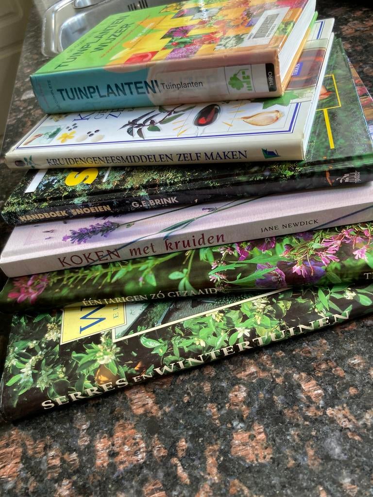 Tuinboeken, Boeken, Ophalen, Zo goed als nieuw, Tuinieren en Tuinplanten